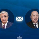 Тоқаев Алжир Президентін Тәуелсіздік күнімен құттықтады