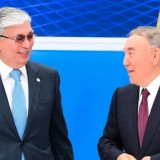 Тоқаев Нұрсұлтан Назарбаевты туған күнімен құттықтады