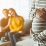 Қазақстанда шетелдіктерге суррогат ана қызметін пайдалануға тыйым салынды