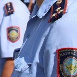Полицейлер енді шетелдіктердің Қазақстанда заңды жүргенін тексеруге міндетті