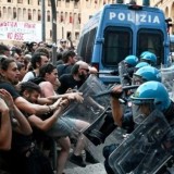 Италияда мигранттың қазасы жаппай тәртіпсіздікке ұласты