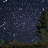 Бүгін түнде метеор жауады: қазақстандықтар сирек құбылысты тамашалай алады