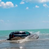Балқаш жағалауына демалушыларды шошытқан жүргізуші 10 күнге қамалды