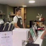 Құран оқығандарға тегін кофе берген кофехана акциясын тоқтатты