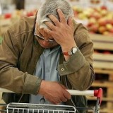 Қымбатшылық: қазақстандықтардың 75%-ы ақша үнемдеуге көшкен