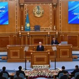 Президент Құрылтай депутаттарынан Айбек Дәдебайдың кандидатурасын қолдауды сұрады