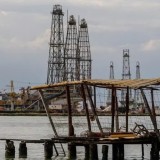 Трамп АҚШ пен Венесуэла арасында «тарихи» мұнай келісімі жасалғанын жариялады