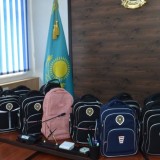 «Қазақмыс» «Мектепке жол» акциясы аясында 2,5 мыңнан астам оқушыға қолдау көрсетті