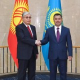Тоқаев Садыр Жапаровты Қырғызстанның Тәуелсіздік күнімен құттықтады