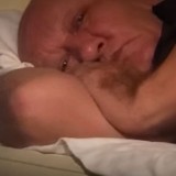 “Түнде тіземнен ұстай бастады”: пойызда қызға ер адам тиіскен
