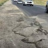 Екі айға шыдамаған асфальт Түркістан облысында қайта бүлінді