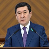 Ерлан Қошанов Қазақстан Халық Кеңесінің төрағасы болып сайланды