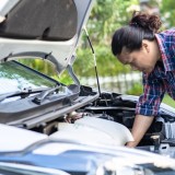 Көлікті суыққа дайындау: жүргізушілер ұмытатын 7 маңызды нәрсе