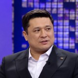 "Екеуміз некелескенбіз деді": Жанатбек Бәйтеков соңынан қалмай қойған әйел туралы айтты