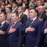 Шымкенттіктер Республика күнін атап өтті