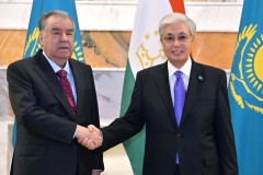 Арал қоры аясындағы кездесу: Тоқаев пен Рахмон келісімге келді