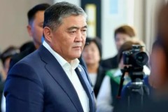 Бішкекте Қамшыбек Тәшиевке қатысты сот процесі басталды