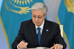Тоқаев білім беру мен бала құқықтарына қатысты заңдарға қол қойды