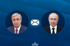 Тоқаев Путинді Ресей күнімен құттықтады