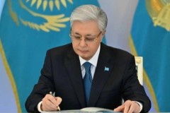 Мәслихатқа жаңа өкілеттік берілді: Тоқаев заңға қол қойды
