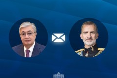 Президент Испания Королі VI Фелипені құттықтады