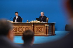 Тоқаев мәслихаттардың өкілеттігін мерзімінен бұрын тоқтату мәселесін көтерді