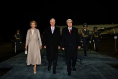 Тоқаев Астана әуежайында Бельгия королі мен патшайымын қарсы алды