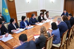 Балаларға қарсы аса ауыр қылмыстар саны 45%-ға төмендеді – Ерлан Қарин кеңес өткізді