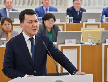 Жаңа Ата Заңда төл мәдениет пен құндылықтарға қайшы келетін дүниелерге тосқауыл қойып отырмыз – Ерлан Қарин