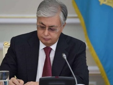 Тоқаев екі маңызды заңға қол қойды