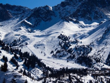 Алматы тауларында ер адам қар көшкіні астында қалған