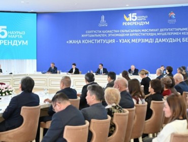 Мәулен Әшімбаев Солтүстік Қазақстанда жаңа Конституция жобасын талқылады