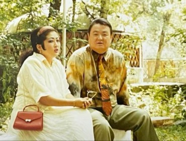 "Зәкең марқұм билікте болғанда...": Мақпал Жүнісова ел естімеген шындықтың бетін ашты (ВИДЕО)