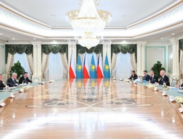 Қасым-Жомарт Тоқаев пен Андрей Бабиш кеңейтілген құрамда келіссөз жүргізді