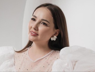 "Мұндай қадамды ешкім күтпеді": Әнші Жазира Байырбекова өзінің тегін өзгертті (ФОТО)