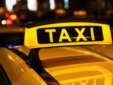 Астанада такси жүргізушісін балағаттап, қорқытқан азамат 10 тәулікке қамалды