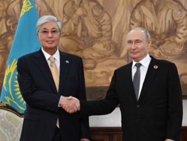 Тоқаев Путинмен кездесті
