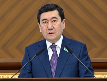 Ерлан Қошанов Қазақстан Халық Кеңесінің төрағасы болып сайланды