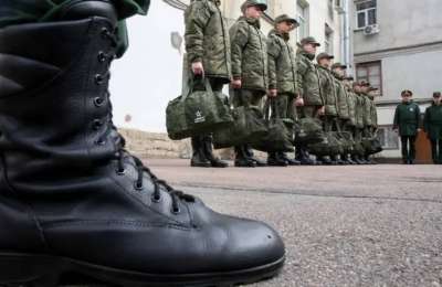 Ресей армиясына жыл бойы шақыру туралы заң жобасы қабылданды