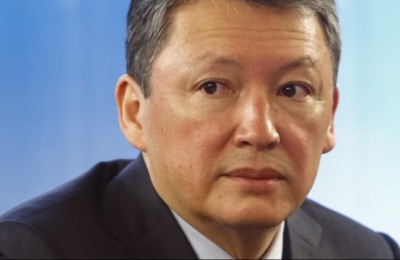 Мәміленің тазалығы күмәнді.  Құлыбаев британ королі әулетінің мүлкін қымбатқа алған