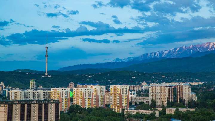 Алматы әкімдігі шетелдік блогерлерге 35 миллион шашпақ