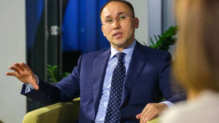 Министр алматылықтармен митинг мәселесін талқылады