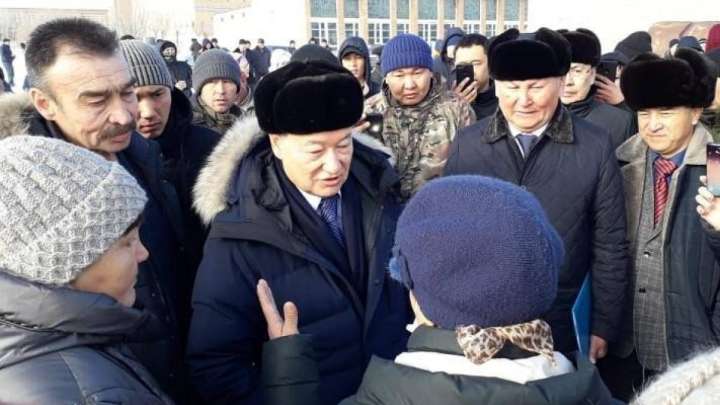 Ахметов Зайсандағы жұртты әрең тарқатты