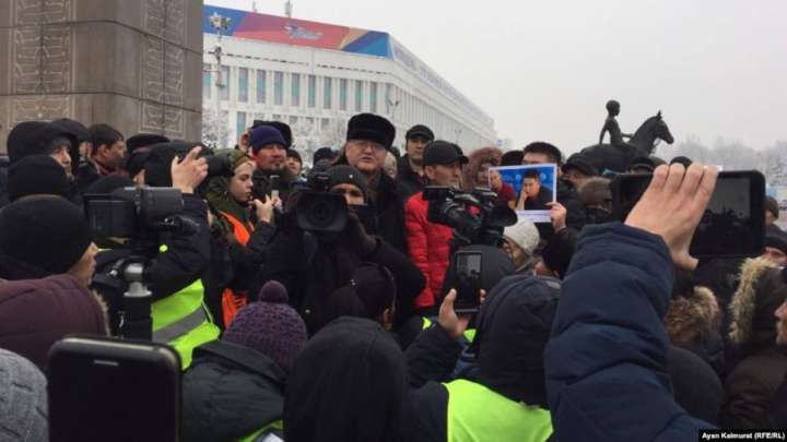 Тоқаев: Митинг рұқсат етілген жерде ғана өтуі тиіс