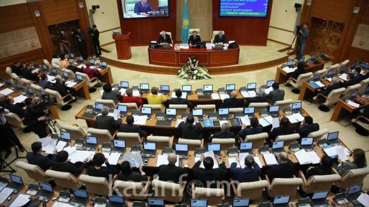 Мәжіліс "Бейбіт жиын өткізу туралы" заң жобасын қабылдады