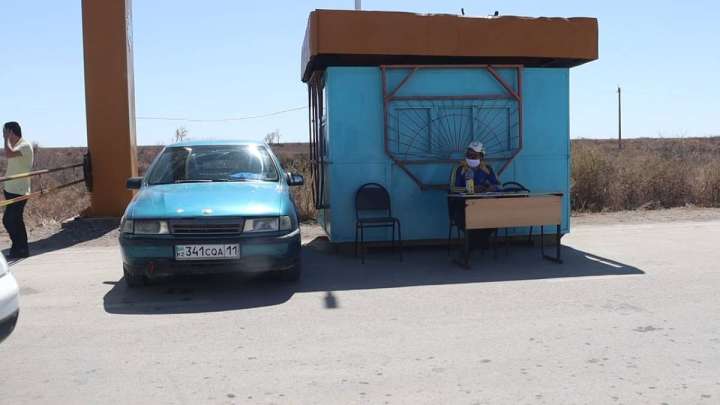 Қызылордада мұғалім блок-бекетті не үшін күзетеді?