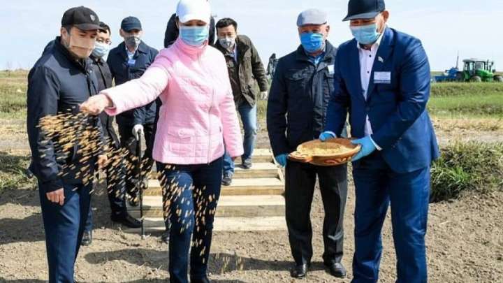 Әкім Әбдіқалықова карантин тәртібіне бағынбай жүр