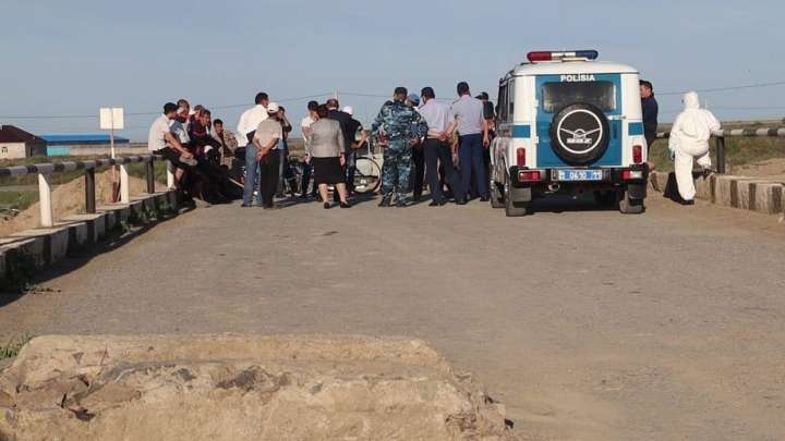 Қызылордалықтар блок-бекетке наразылыққа шықты