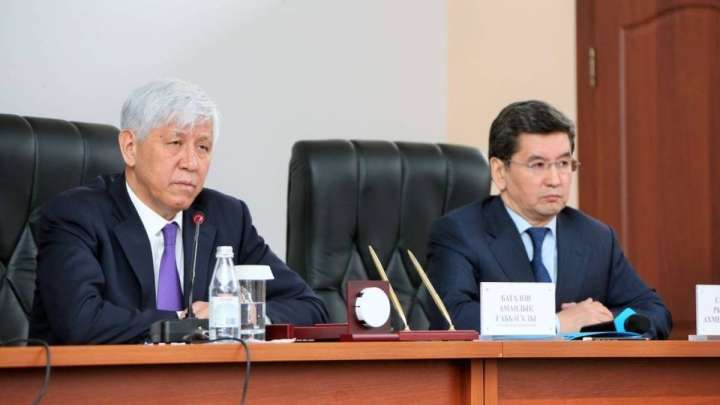 Депутат: Жемқорлыққа қарсы қызмет әкімге пара бергізбек болды