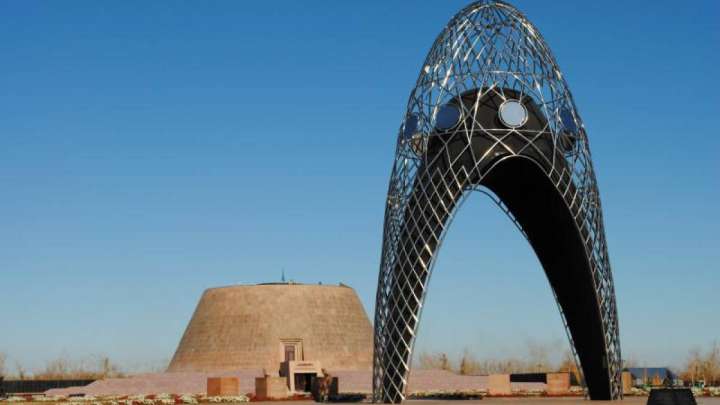 Қақ айырылған жұлдыз